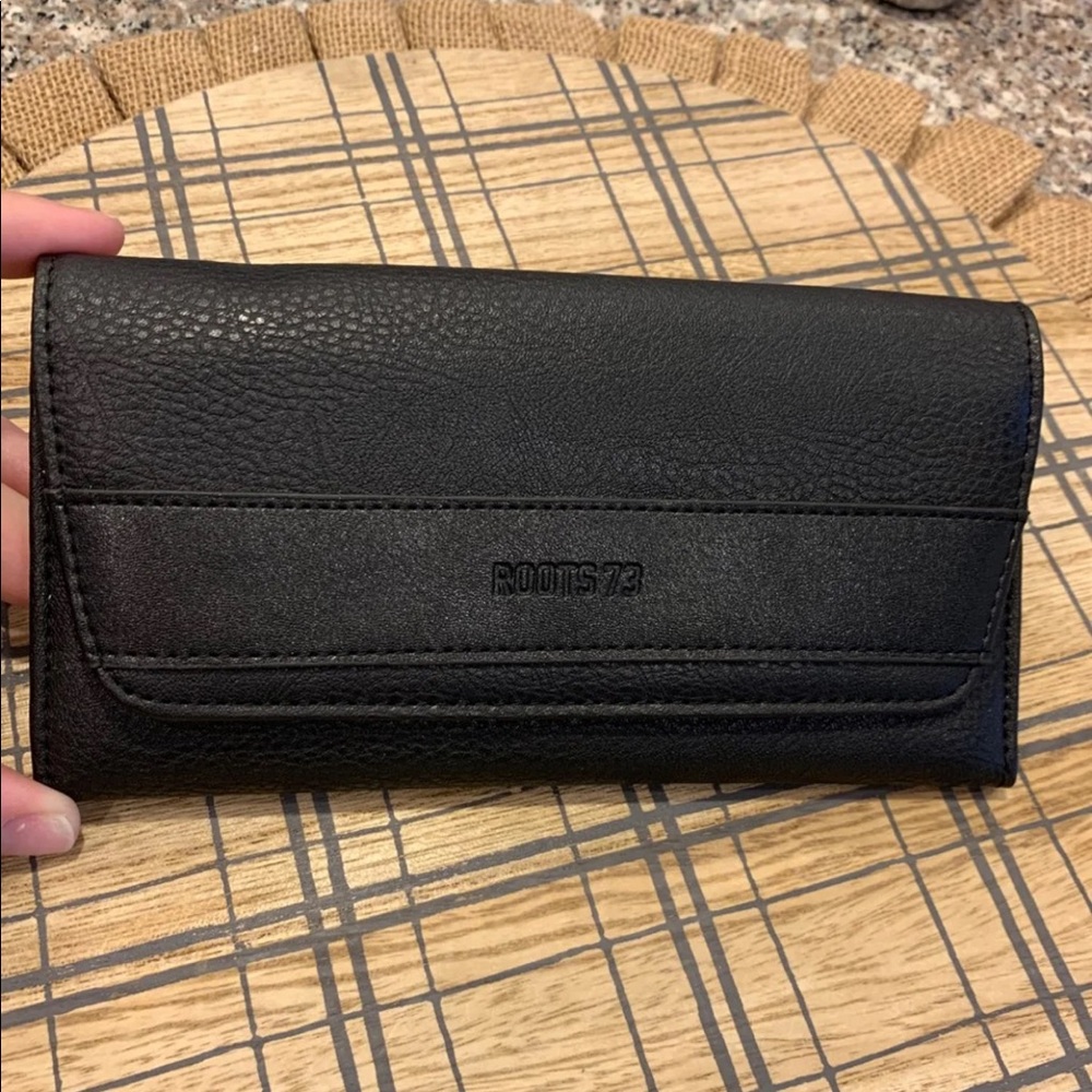 Roots 73 women’s wallet